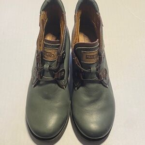 Pikolinos Olive Leather Ankle Boots